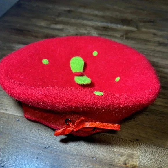 Beret Strawberry Green Leaf Red Ribbon Hat Cap Headwear Ladies/Women’s - Picture 1 of 4